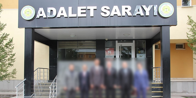 '�l m�d�rleri sohbetlerine Zaman Gazetesi muhabiri de kat�l�yordu'