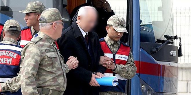 Darbeci general füze fırlatma araçlarını istemiş