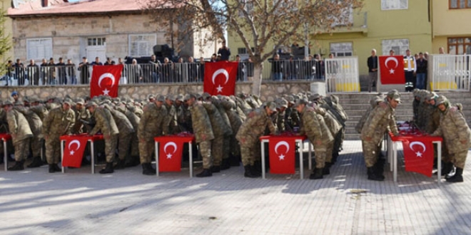 ��rnak'ta bin 247 g�venlik korucusu yemin etti