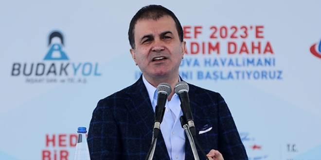 'Diktatör diyenler diktatörlük özlemi içindedir'