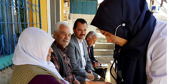 Hemşire adayları 'kimsesizlerin kimsesi' oldu