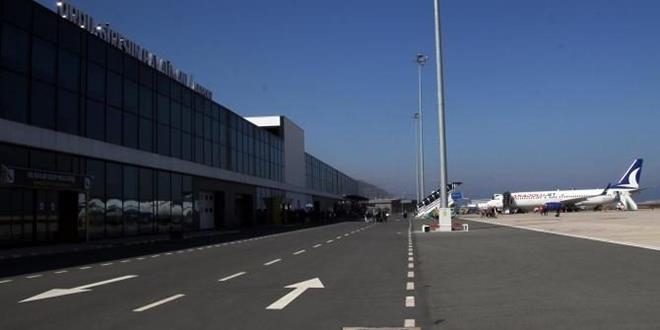 Deniz zerindeki havalimannda yolcu says 1 milyonu at