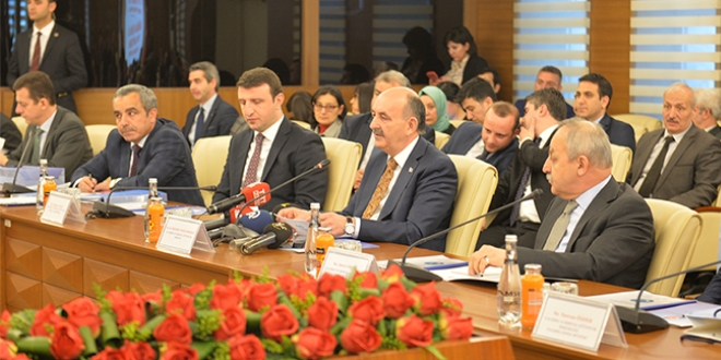 Bakan'dan KPDK'da iki söz