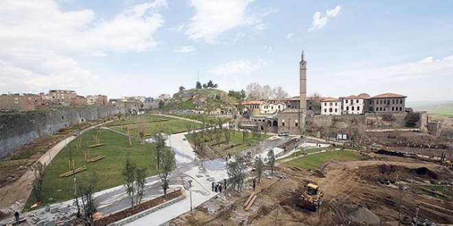 Sur yeniden yapılandırılıyor, toplam 5 bin 637 konut inşa ediliyor