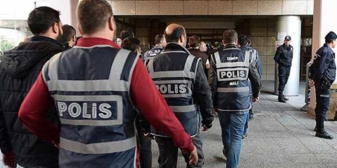 Rize'de 3' tutuklu 11 eski polisin yarglanmasna baland