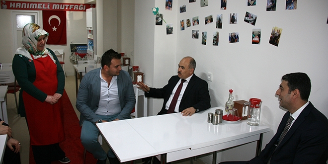 Evlenmek için yardım istedi, vali ziyaretine gitti