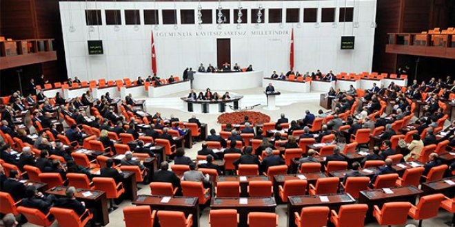 CHP, 18 yaş için kanun teklifi vermiş