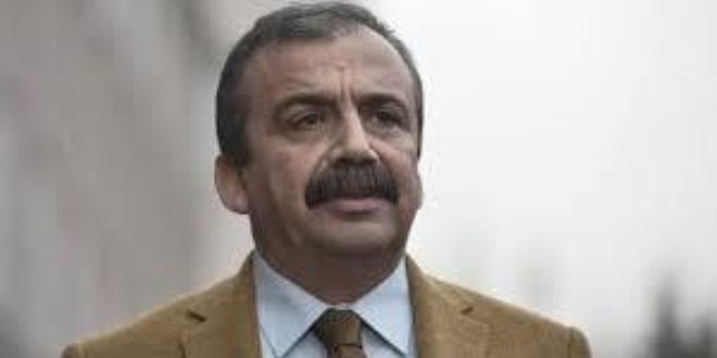 'Demirtaş, adaletsiz uygulamaları görünür kılmak için açlık grevine başladı'