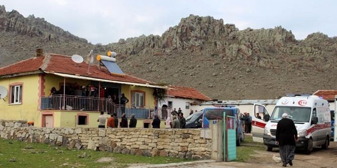 14 yaşındaki ortaokul öğrencisi iple tavana asılı bulundu