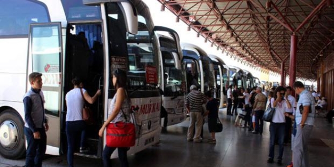 EGM şehirlerarası yolcu otobüslerini denetliyor