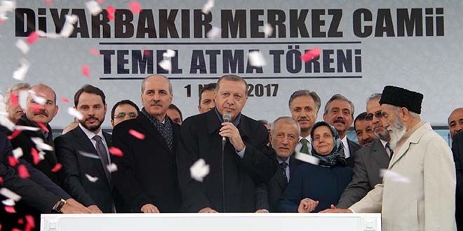 Erdoğan: Biz minarelerle yaşadık, ezanlarla büyüdük