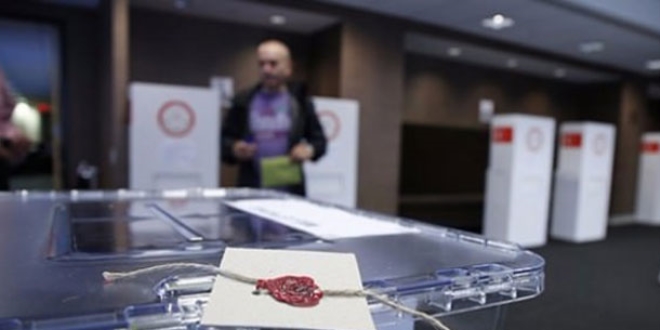 ABD'de oy verme işlemi başladı