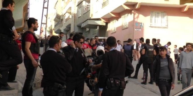 �anl�urfa'da iki aile aras�nda kavga: 4 yaral�