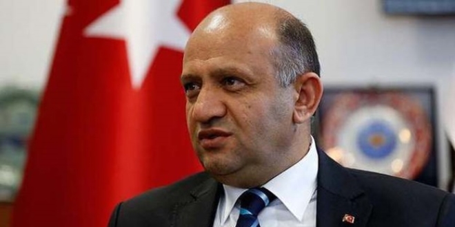 Bakan I��k: Siyasetin dili yumu�ayacak