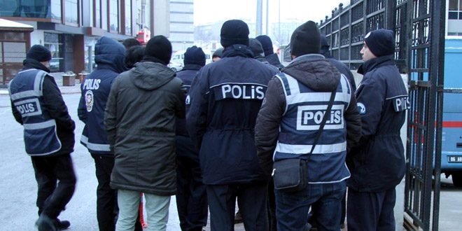 FET'den 47 bin kii tutukland, 10 bin'i polis