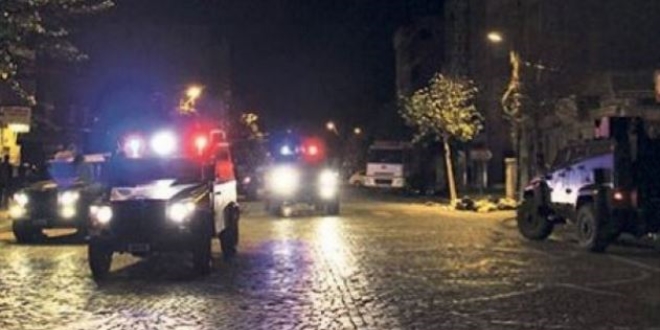 Diyarbakr'da atma: 1 polis yaral