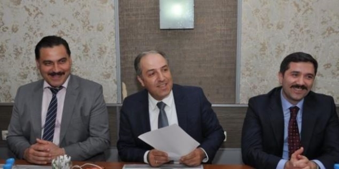 Yenero�lu: Provokasyonlara gelmemenizi rica ediyorum