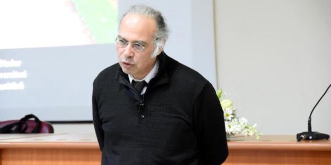 Onkoloji Uzmanı: Artan kanser vakaları, endüstriyel yoğurttan
