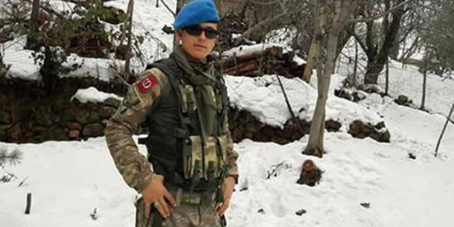Şehit uzman onbaşının baba ocağına ateş düştü