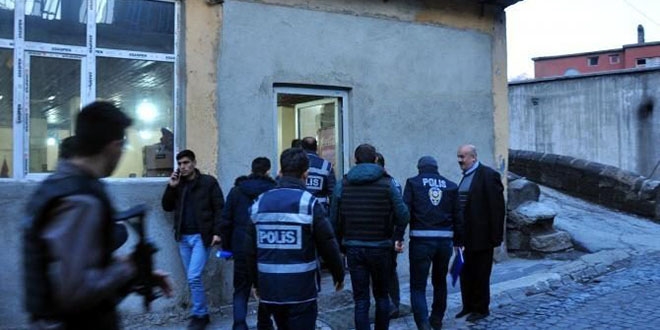 Bitlis'te 366 polisin katılımıyla huzur uygulaması