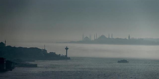 İstanbul Boğazı gemi geçişlerine kapatıldı