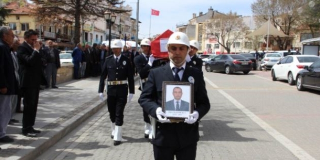 Hayatını kaybeden Vali Yardımcısı toprağa verildi