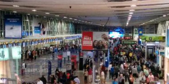 TAV, ili Santiago Havalimannn yolcu salonlarn iletecek
