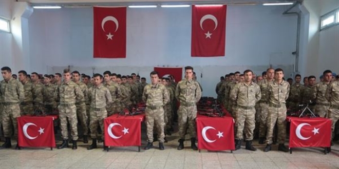 Erzincan'da 125 güvenlik korucusu göreve başladı