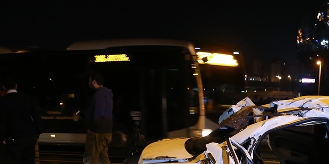 Ölümlü kaza sonrası karayolunu trafiğe kapattılar