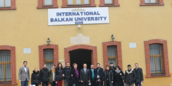 IBU, Makedonya'n�n en iyi �niversitesi se�ildi