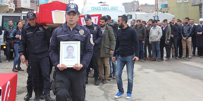 Mardin'de  �ehit olan polisler i�in t�ren d�zenlendi