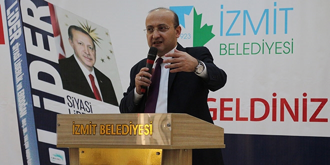 Akdoğan: Merkel neredeyse FETÖ ablası olacak