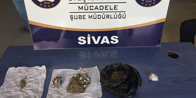 Sivas'ta 105,5 gram bonzai ele geirildi: 5 gzalt