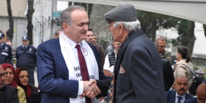 Özlü: Türkiye'nin her tarafında müthiş bir sempati var