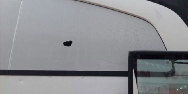 Mersin'de AK Partili gruba taşlı saldırı