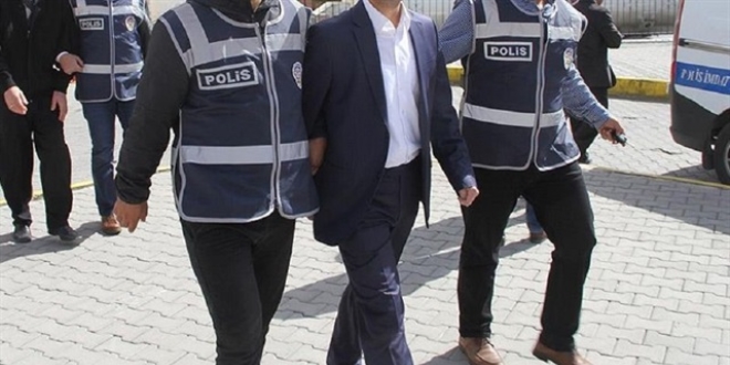 Sivas'ta gzaltna alnan emekli ube mdr tutukland