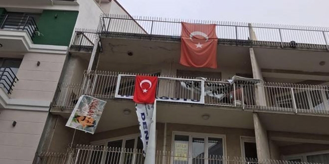 Denizli HDP binasından iki bilgisayar kasası çalındı