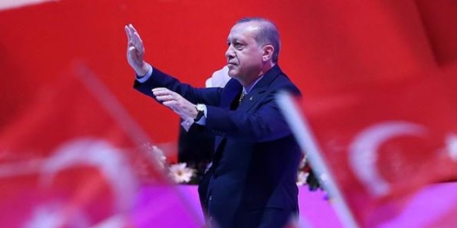 'Asıl kavgayı perde gerisindeki güçlerle veriyoruz'