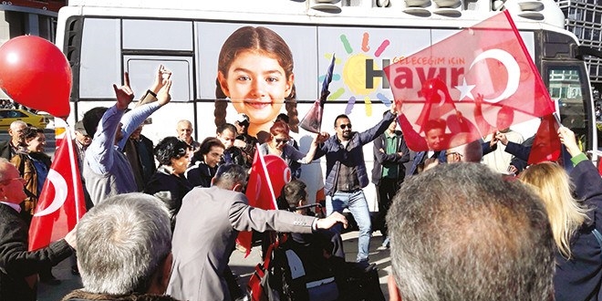 Meydanlarda 'kararsız secmen' avı