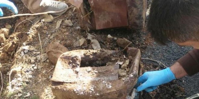 Hakkari'de yola tuzaklanan patlay�c� imha edildi