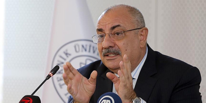 Türkeş: Çağı okuyamayan yok olup gider