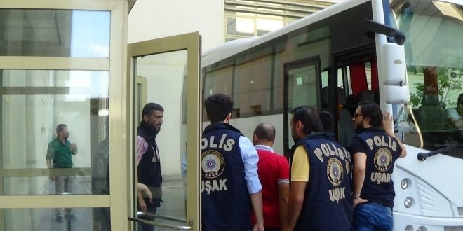 Düzce'de bir asker ile doktor FETÖ'den gözaltına alındı