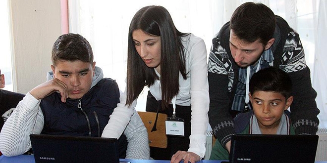 Roman ��renciler 'kodlama' ��reniyor