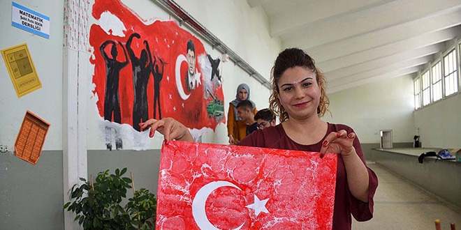 '15 Temmuz ruhu' okul duvarlarında yaşatılıyor