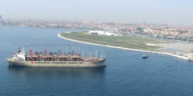 İstanbul'un elektriğine denizden destek