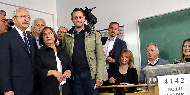 Kılıçdaroğlu'nun oy kullandığı sandıktan 'Hayır' çıktı