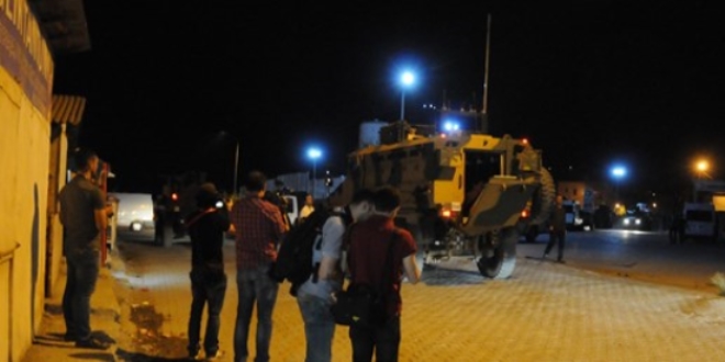 Hakkari'de ter�r sald�r�s�: 3'� asker, 4 yaral�