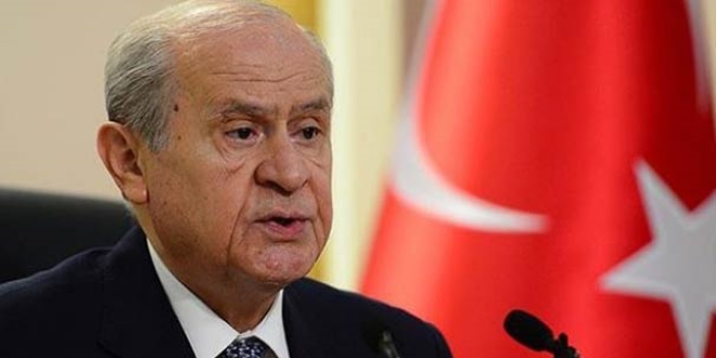 Bah�eli'den referandum sonras� ilk a��klama