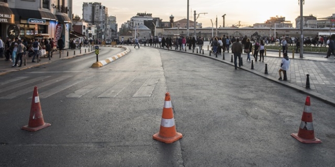 Taksim ara trafiine kapatld