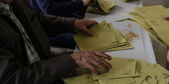 7 kez halk oylaması yapıldı, 6'sından da 'evet' çıktı